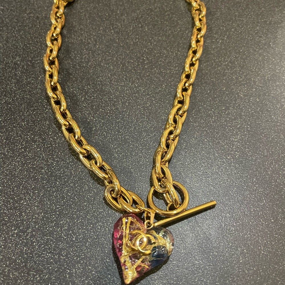 CHANEL Gold and Multicolor Heart Necklace - Picture 4 of 4